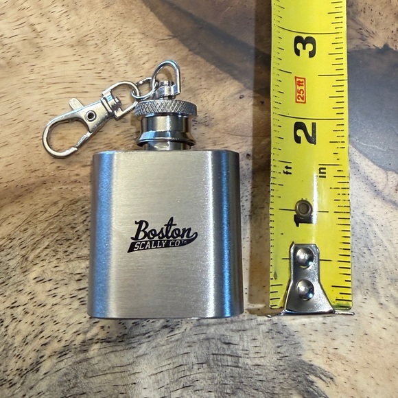 Boston Scally Mini Flask Keychain - Picture 2 of 2